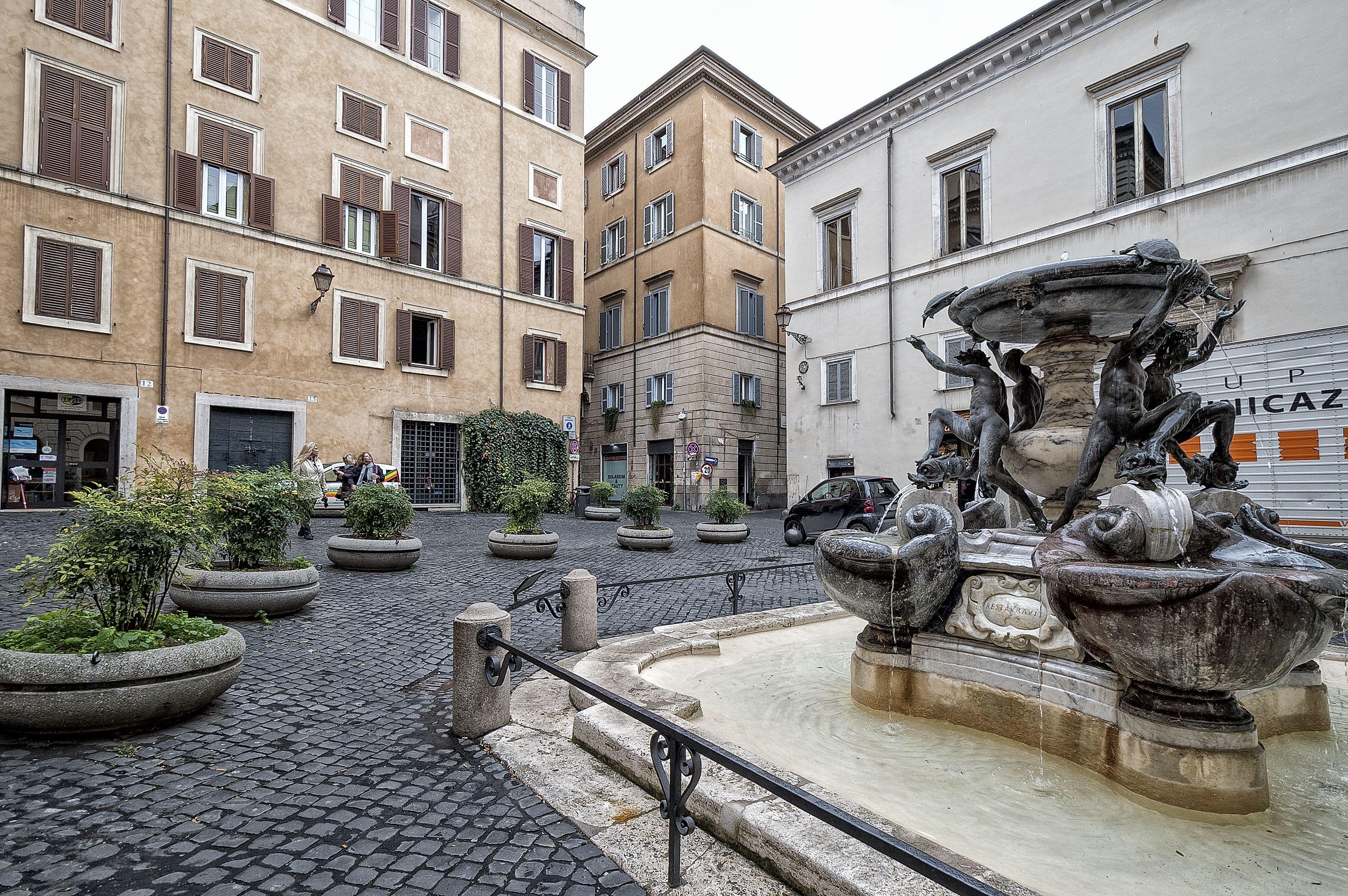 Kame Hall, Rome